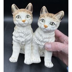 Vintage Japan Yoko Boeki Nippon Porcelain Figurine Cats Kitty Cream Striped Nice